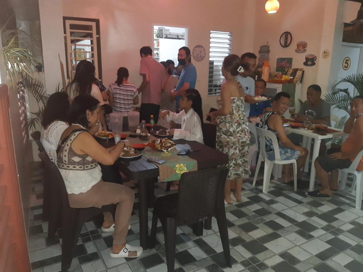 Sandstorm Lodge And Cafe Puerto Galera Kültér fotó