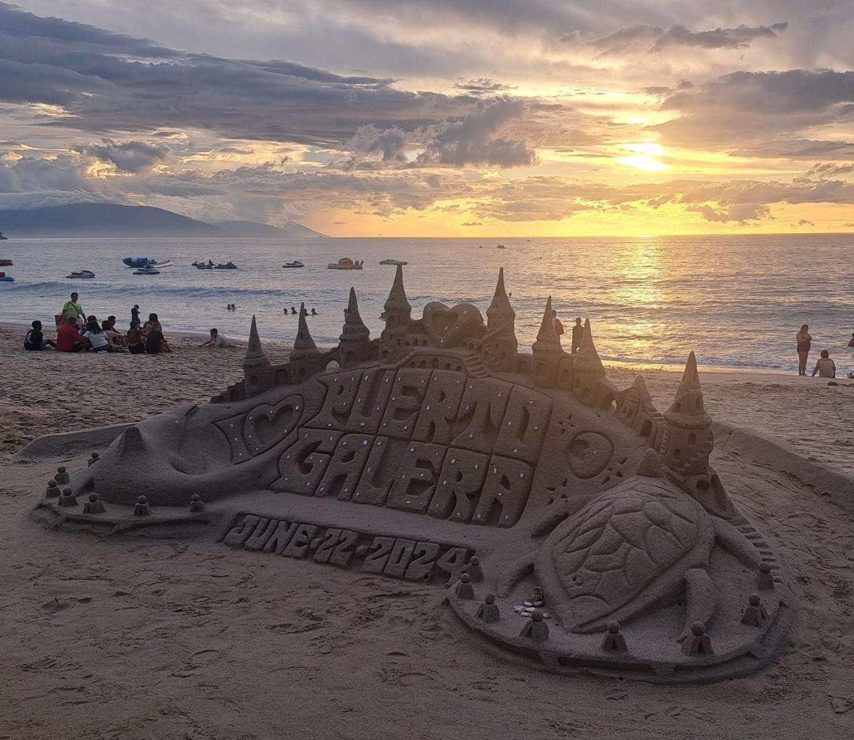 Sandstorm Lodge And Cafe Puerto Galera Kültér fotó