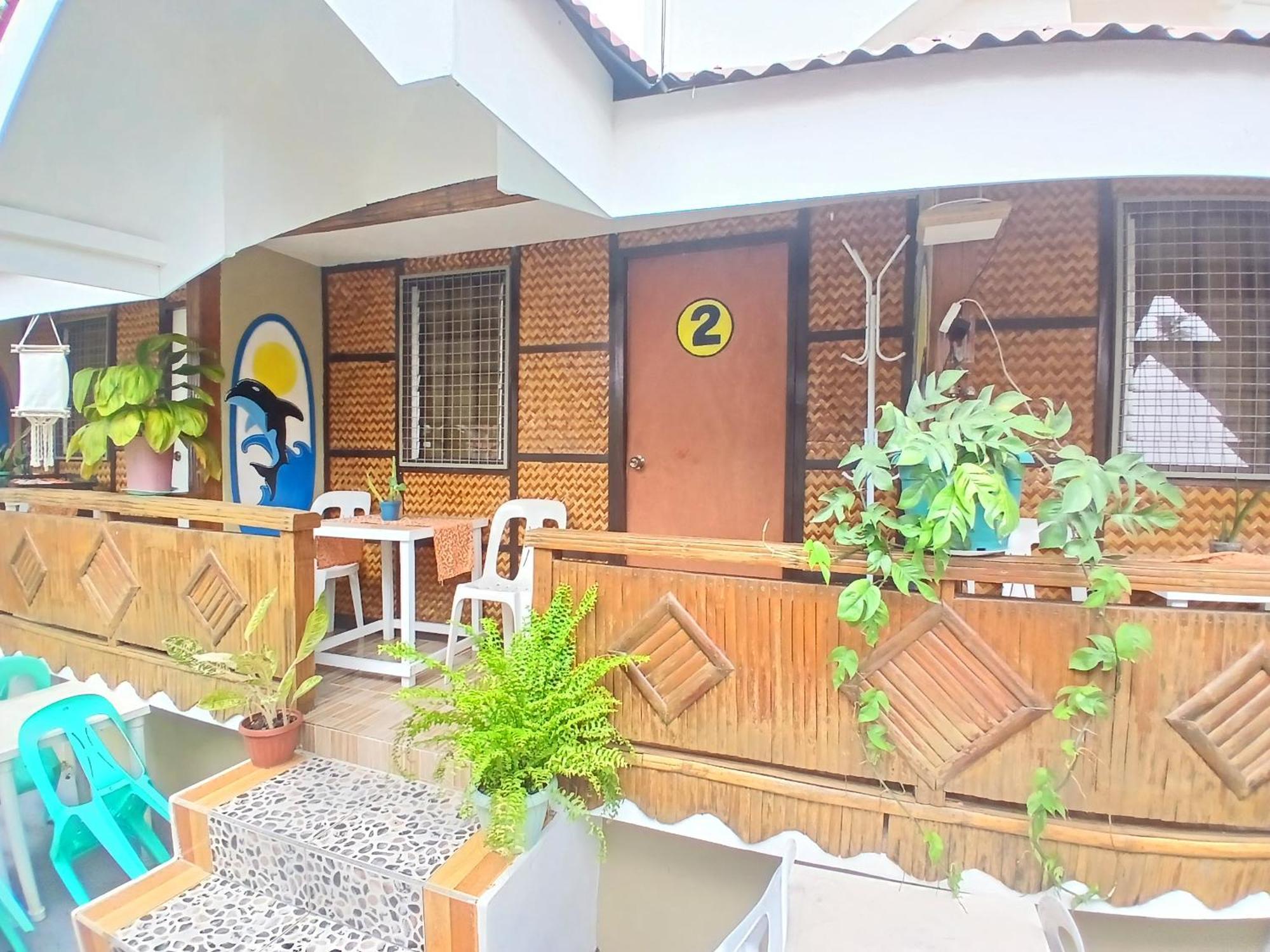 Sandstorm Lodge And Cafe Puerto Galera Kültér fotó